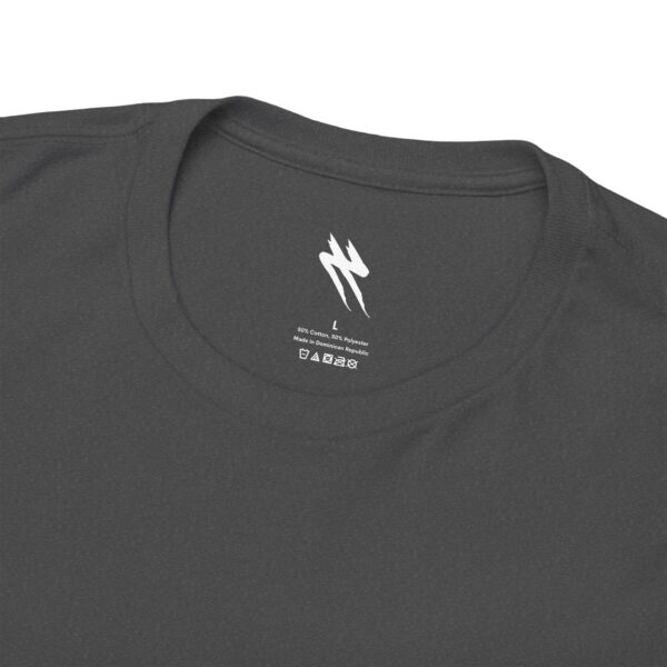 Aesthetic Wave Graphic Tee - Image 5